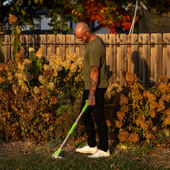 tool to uproot weeds